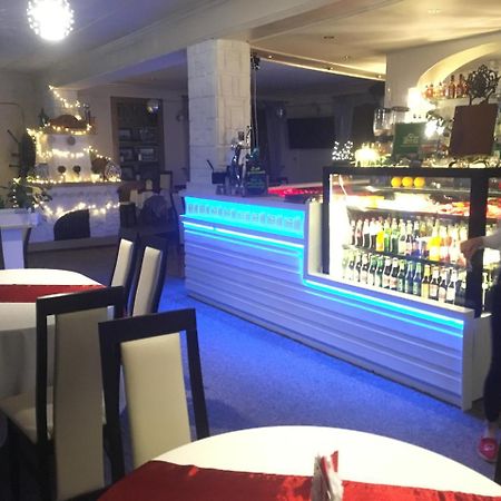 Hotel Mis Bochnia Buitenkant foto
