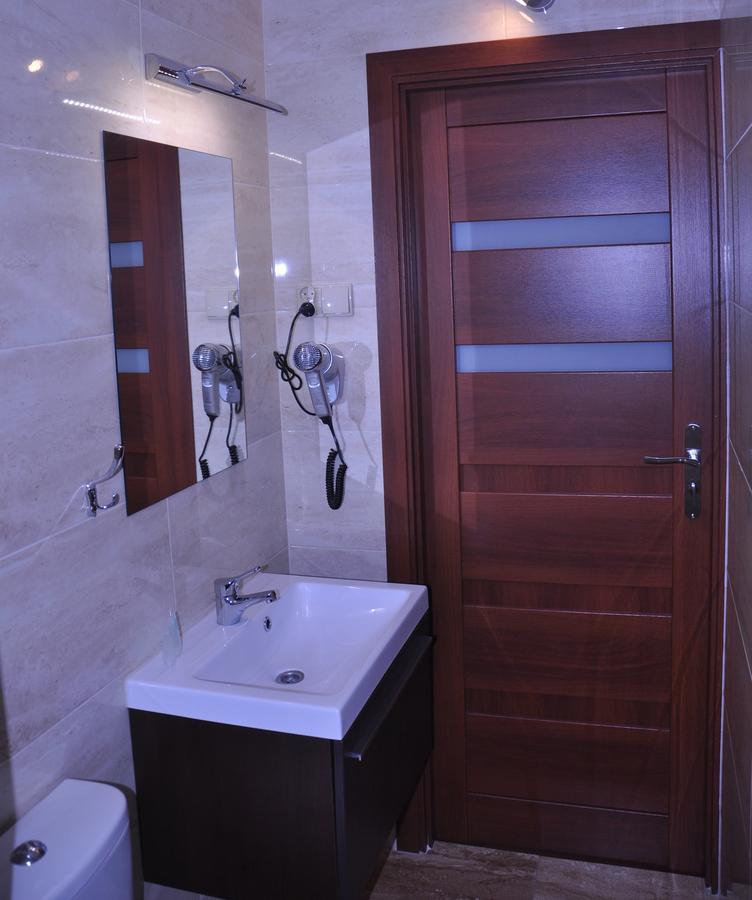 Hotel Mis Bochnia Buitenkant foto