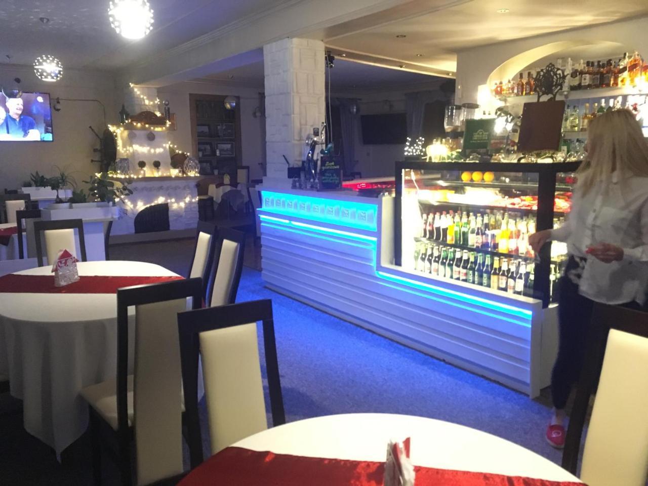 Hotel Mis Bochnia Buitenkant foto
